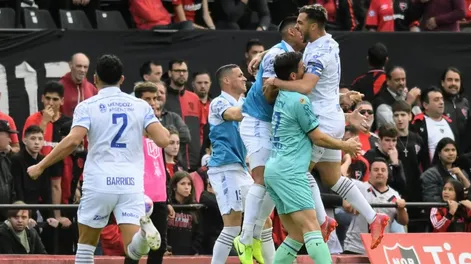 Godoy Cruz consiguió un triunfo clave ante Newell’s, en Rosario