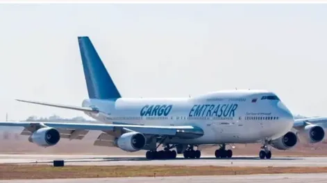 Un avión venezolano con iraníes fue retenido en Ezeiza
