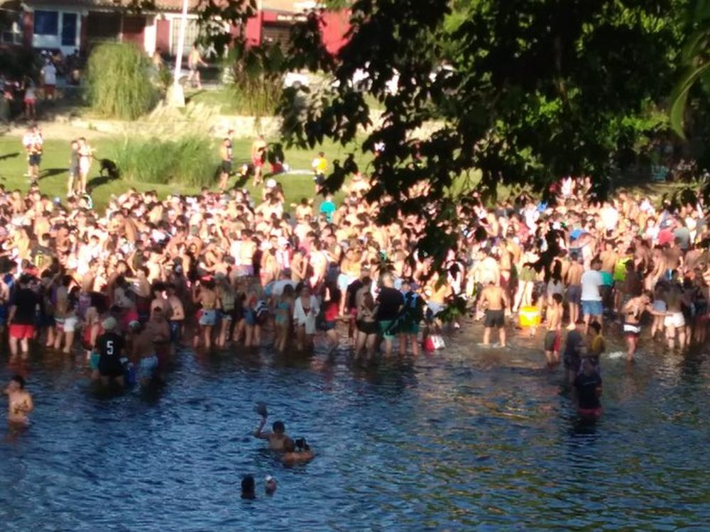 Descontrol en una playa de Santa Rosa de Calamuchita