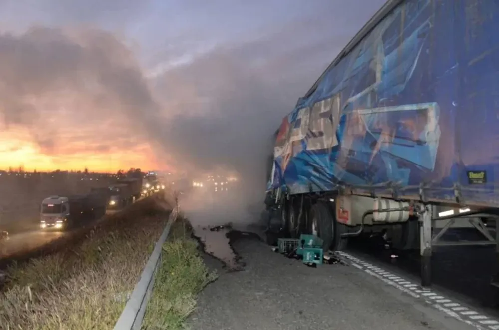 Impactantes accidentes con 5 minutos de diferencia dejaron 2 muertos
