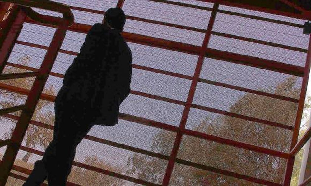 Se va el último lugar para los fumadores en el Cívico