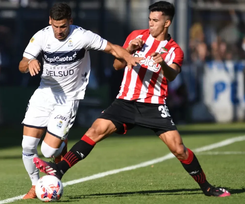 El Lobo rescató un empate