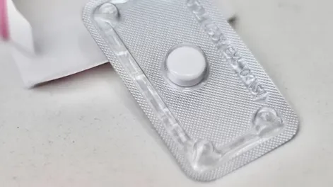 Habilitaron la venta libre en farmacias de la “pastilla del día después” en el país