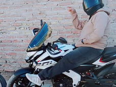 dejo la moto en la puerta de su casa en chimbas y se la robaron en minutos: pide ayuda para recuperarla dejo la moto en la puerta de su casa en chimbas y se la robaron en minutos: pide ayuda para recuperarla