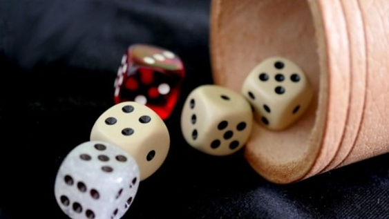 ¿los habitos de juego de los principiantes se construyen con primeras elecciones mas sencillas?