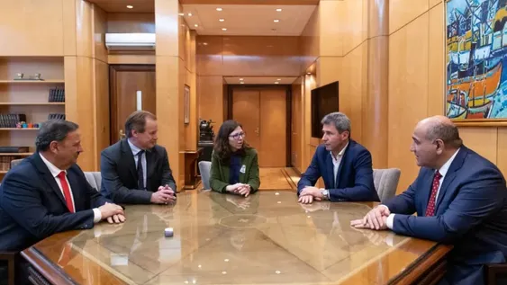Batakis recibió a Uñac y a Quintela