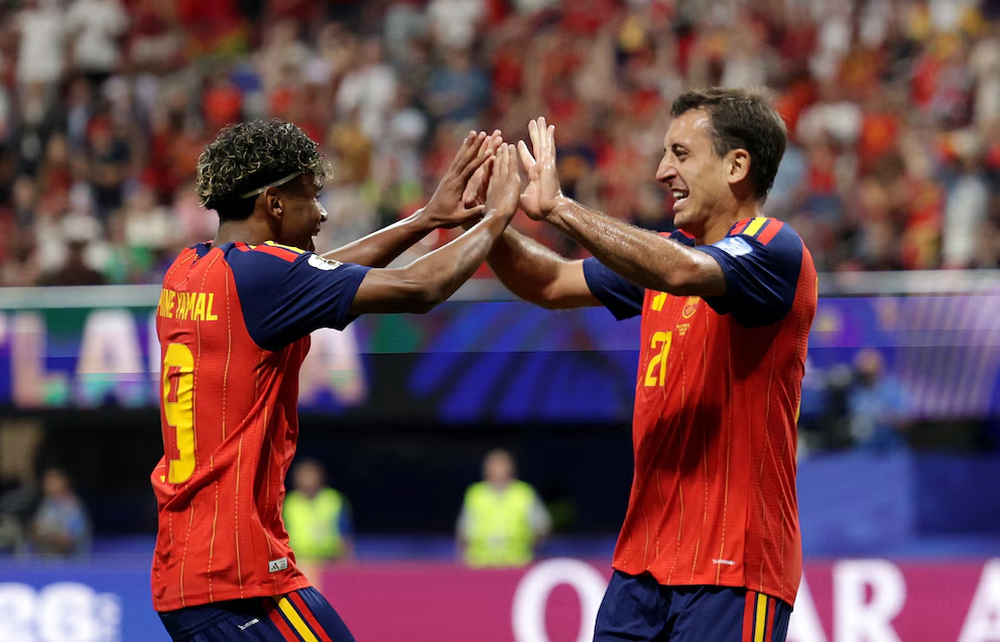 Lamine Yamal y Oyarzabal.