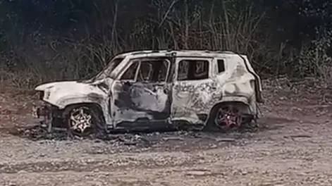 Encontraron dos cuerpos calcinados dentro de una camioneta: investigan si se trata de una pareja