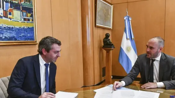 Guillermo Hang deja la Secretaría de Comercio Interior