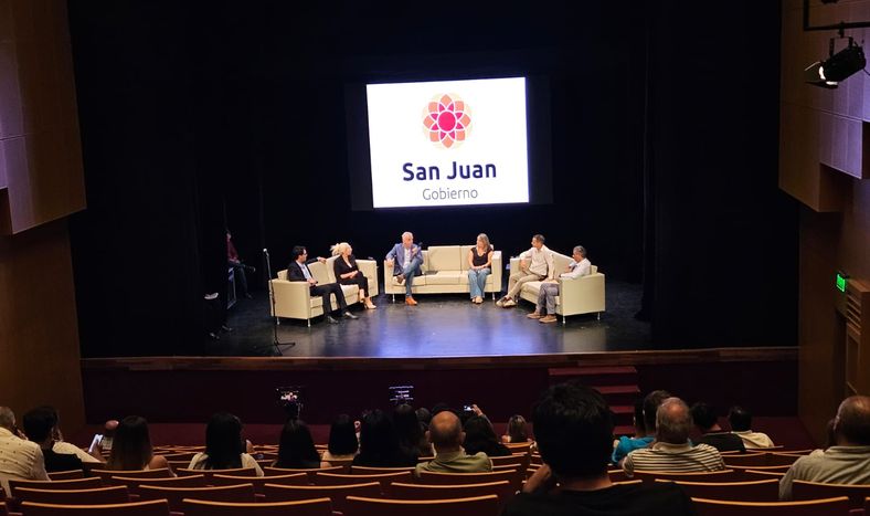 En la sala auditorio del Bicentenario, los exportadores contaron sus experiencias y perspectivas, durante el Ironman de los negocios.&nbsp;