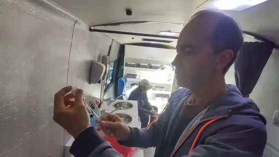 Ya fueron unas 1.000 personas al vacunatorio móvil, que ahora irá a la periferia