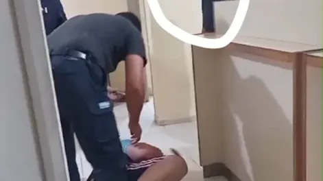 Denuncian que policías de una comisaría detuvieron ilegalmente y maltrataron a dos hermanos