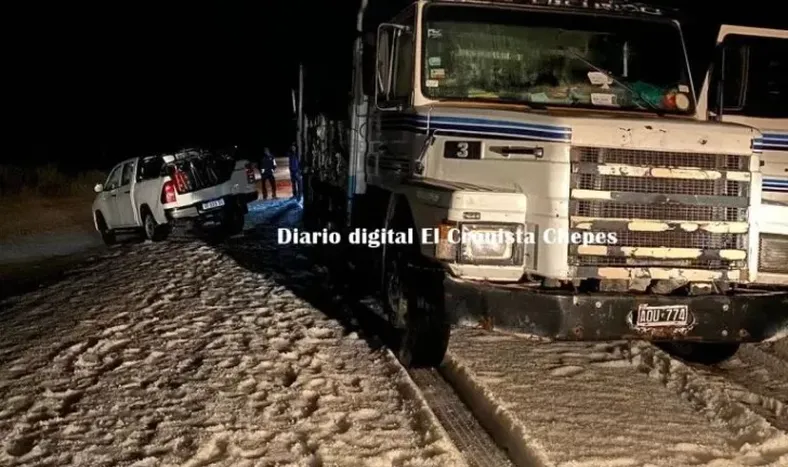 La odisea de ciclistas riojanos que venían a la Doble Chepes y los agarró un temporal de granizo