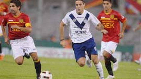 Se acomodó Vélez