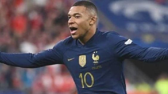[video] el insulto argentino de kylian mbappe a un rival en el partido entre francia y paraguay