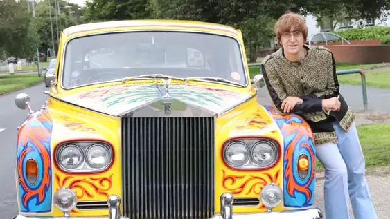 “Yo hago a Lennon con pasión”