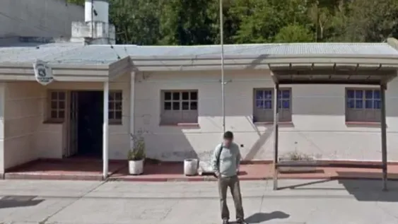 Una mujer ataba con precintos a su hijo porque “se portaba mal”