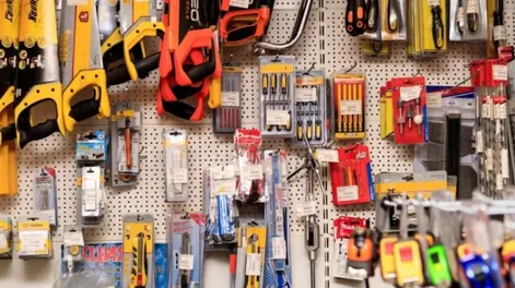 Recuperación progresiva y estrategias para ganarle al mercado online, el presente de las ferreterías en San Juan