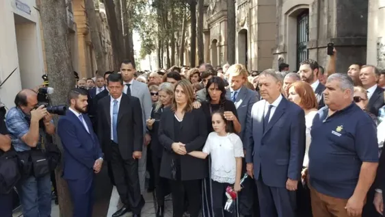 De la Sota recibió el último adiós al ser sepultado en el cementerio San Jerónimo