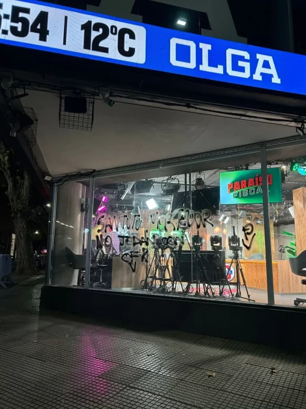 Festejaron la condena a Cristina Kirchner y amaneció una amenaza en la puerta de Olga