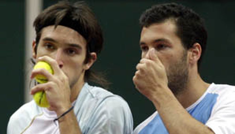 Los checos ganaron y Argentina se complicó en la Copa Davis