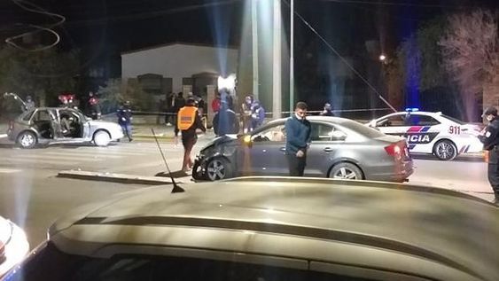 Un fuerte choque sobre Avenida Libertador dejó a dos personas hospitalizadas