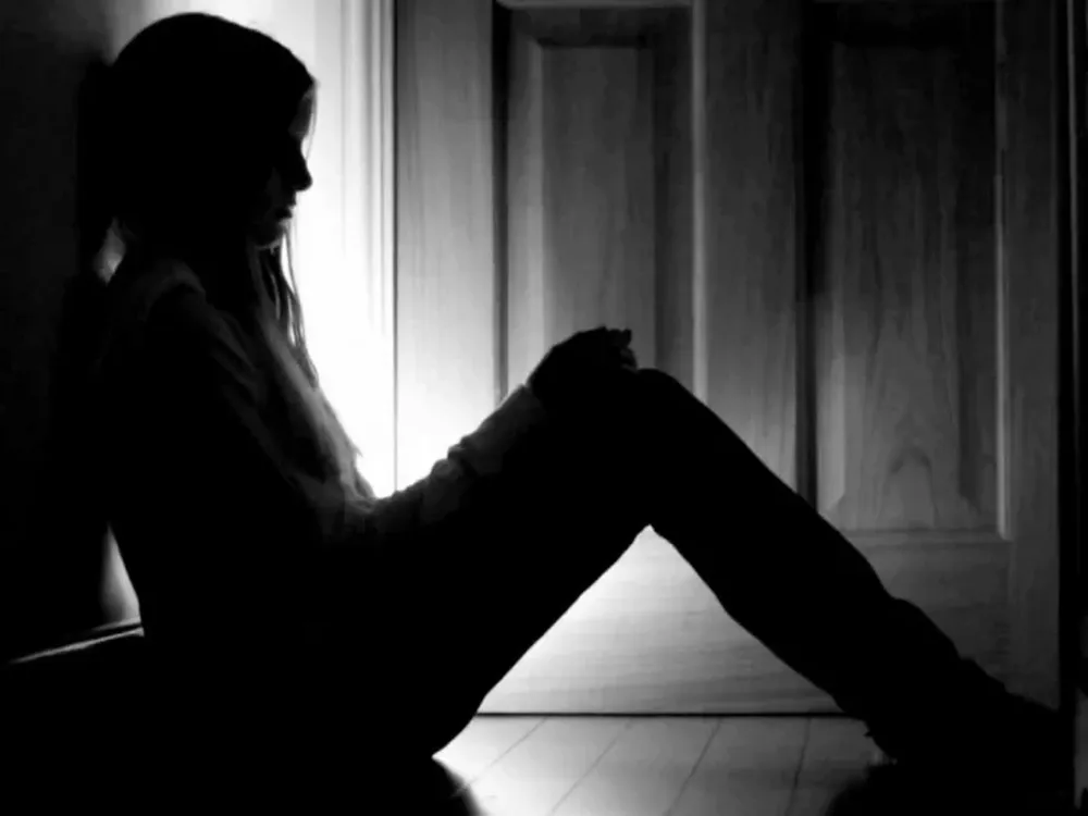 Manoseaba a su hija de 14 años y le decía que era “en joda”