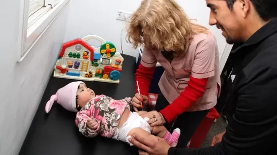 El calendario de vacunación antigripal para embarazadas y niños de hasta 2 años, en todo San Juan