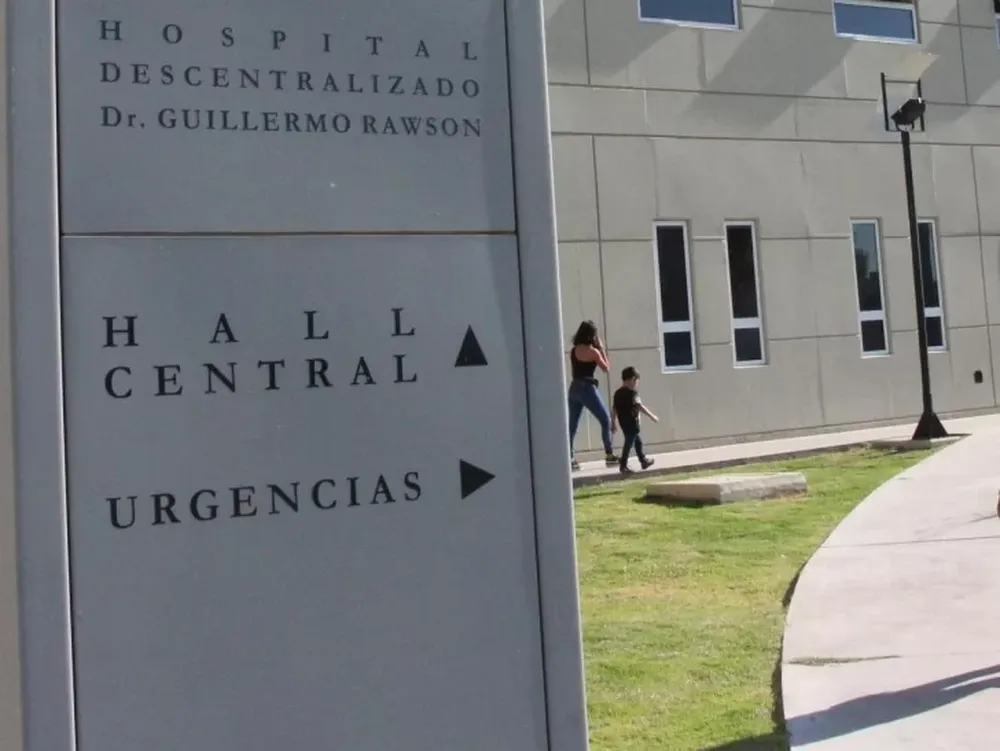 Sufrió una herida de bala en un confuso episodio en su casa de Santa Lucía