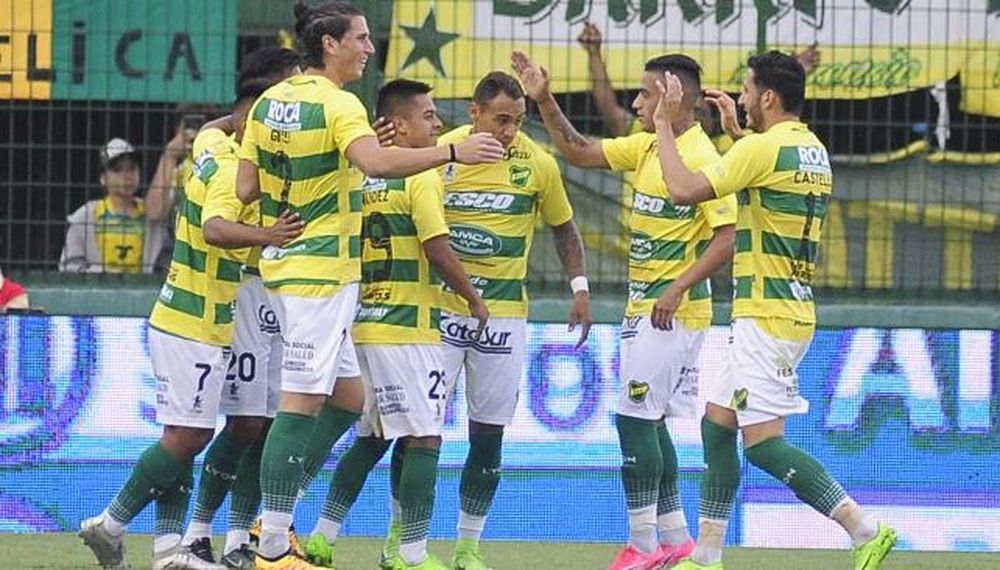 Defensa sufrió pero estiró su buena racha ante Godoy Cruz