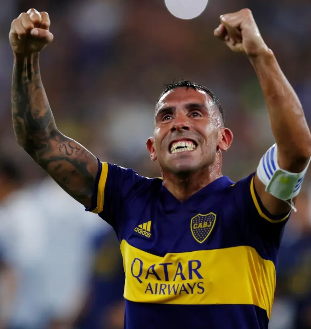 El inesperado cambio de look de Carlos Tevez: ¿da o no da?