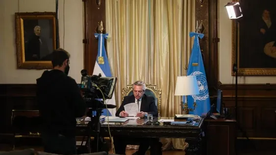 Alberto Fernández pidió que Irán coopere con el atentado de la AMIA y reclamó por Malvinas