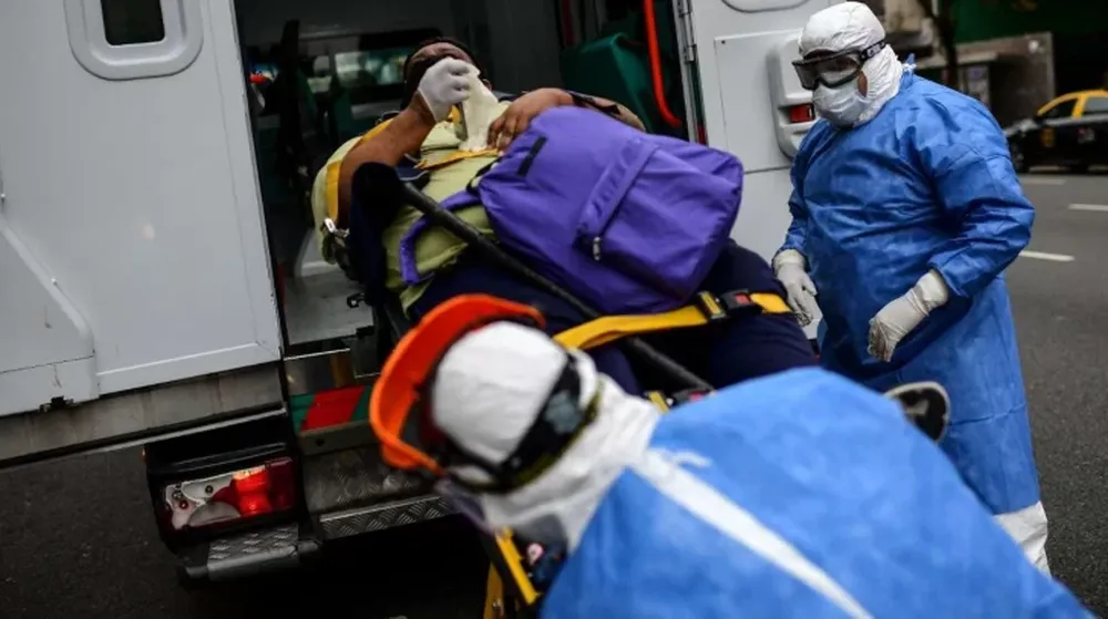 Argentina reportó casi 13 mil casos en un día, la cifra más alta en dos meses