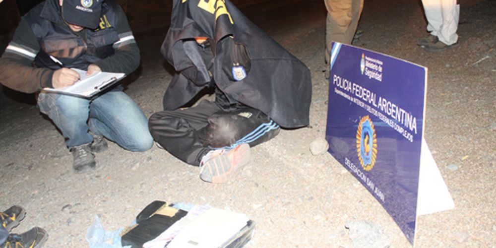Detienen a un joven con 1,5 kg de droga