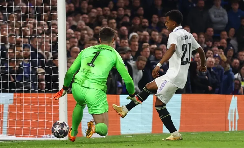 Real Madrid y el Milan pasaron sin problema