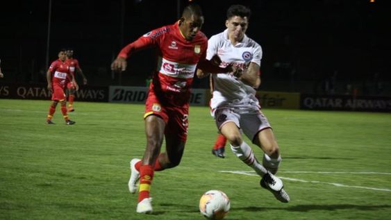 Argentinos empató con Sport Huancayo en Perú y quedó eliminado