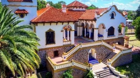 Se venden cinco castillos en Argentina, el más barato cuesta 400.000 dólares