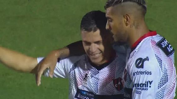 Patronato goleó a Chacarita con un gol de Matías Garrido