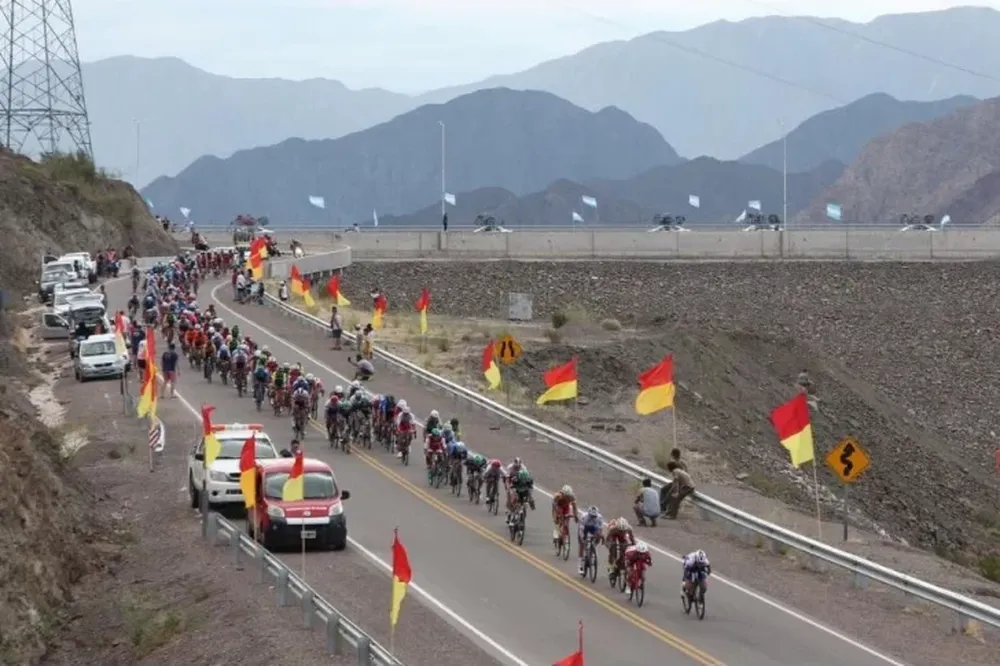 [VIDEO] Así fue la primera etapa de la Vuelta a San Juan
