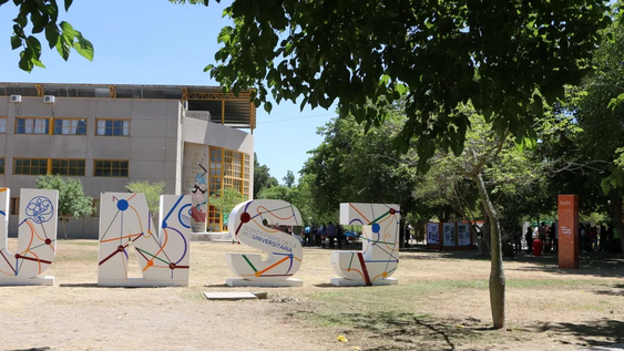 la unsj apuesta a la construccion de un parque solar en el cuim para autoabastecerse de energia limpia