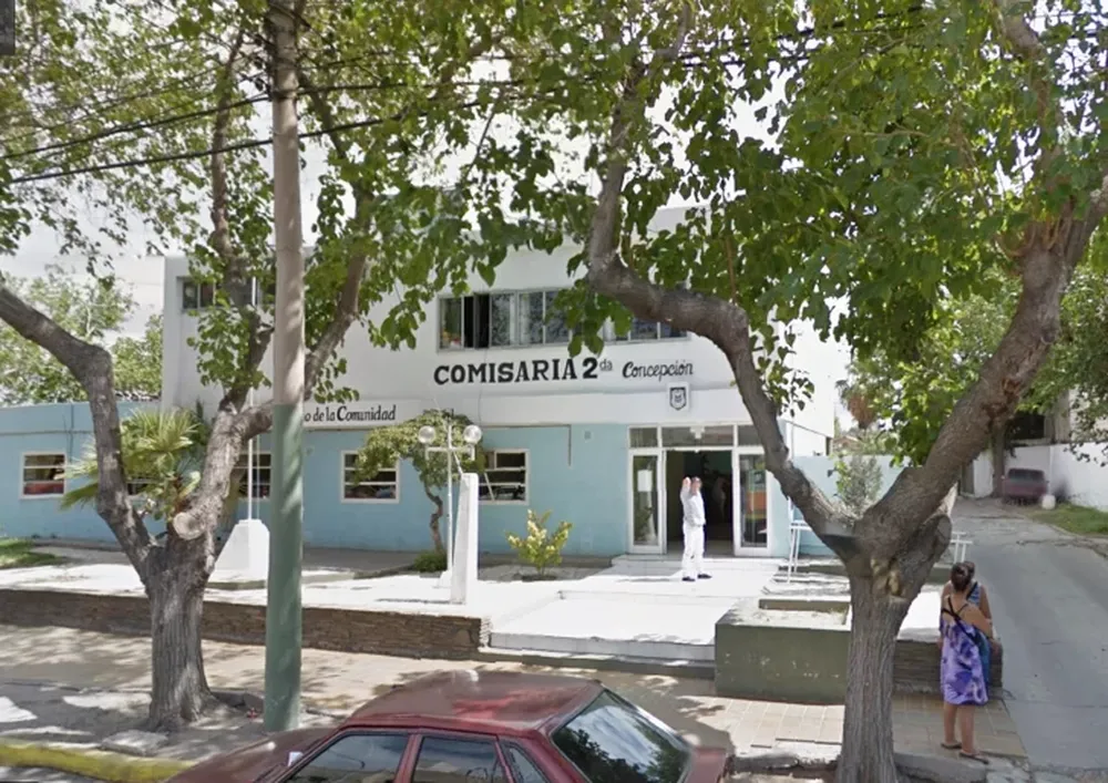 Disfrazados de personal de seguridad, robaron unos 300 mil pesos a un empresario textil