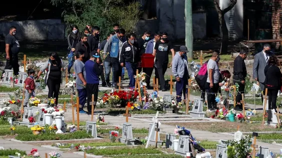 Argentina ya superó los 60 mil muertos, uno cada 10 minutos