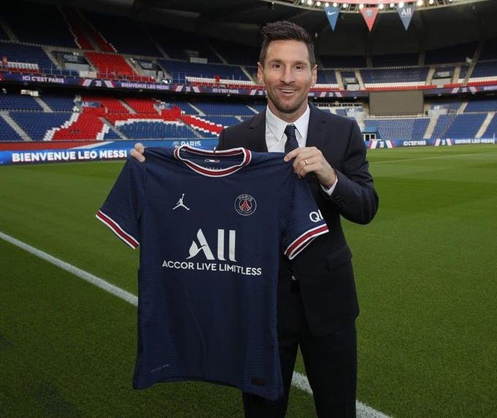 En el Parque de los Príncipes, Messi lució por primera vez la camiseta del PSG