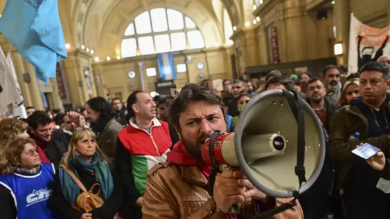 Organizaciones sociales y las dos CTA marcharán el 20