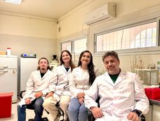 Científicos de la UCCuyo desarrollaron hidrogeles para curar quemaduras y otras heridas en la piel. Científicos de la UCCuyo desarrollaron hidrogeles para curar quemaduras y otras heridas en la piel.