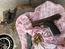 cayo el punga en chimbas: tenia cinco pedidos de captura y portaba 2 armas de fuego cayo el punga en chimbas: tenia cinco pedidos de captura y portaba 2 armas de fuego