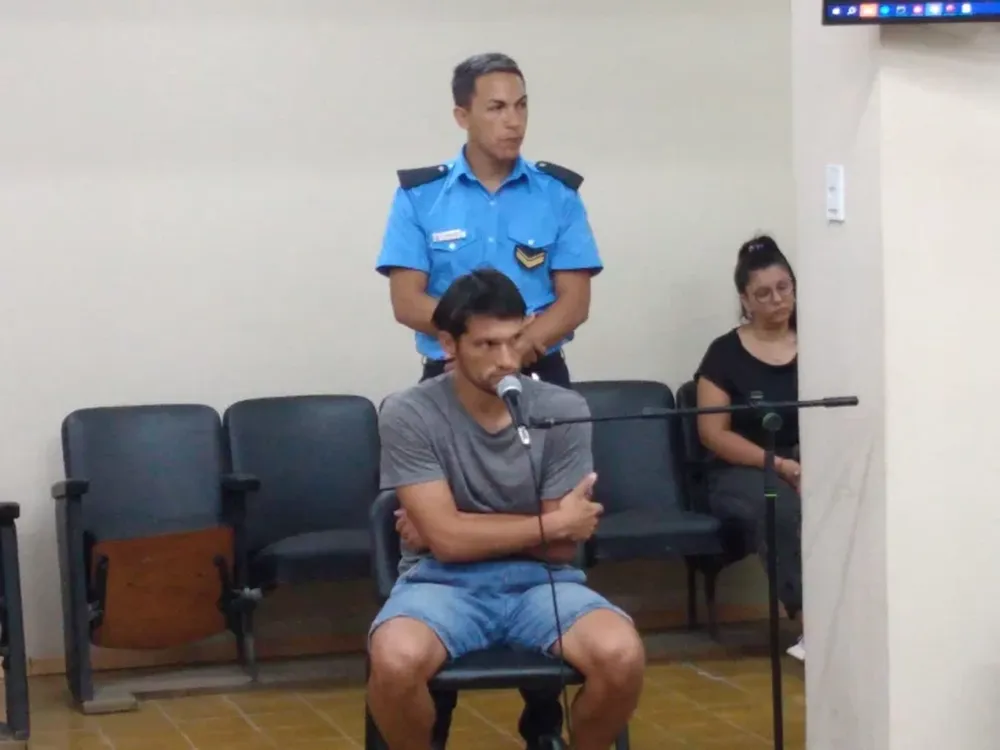Gustavo Naveda, el futbolista de Trinidad que recibió la probation.