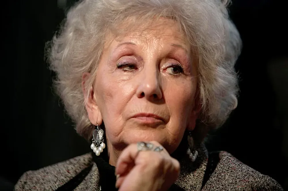 Estela de Carlotto: “Hasta que no lo digan ellos, no creo en la ruptura entre Alberto y Cristina”
