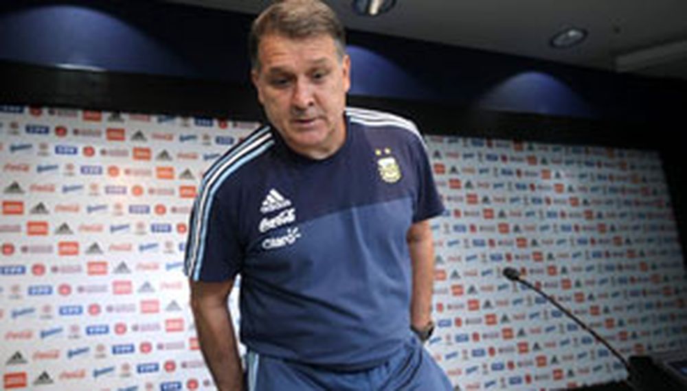 Martino: “La única forma de que no me busquen reemplazo es ganando todos los partidos”