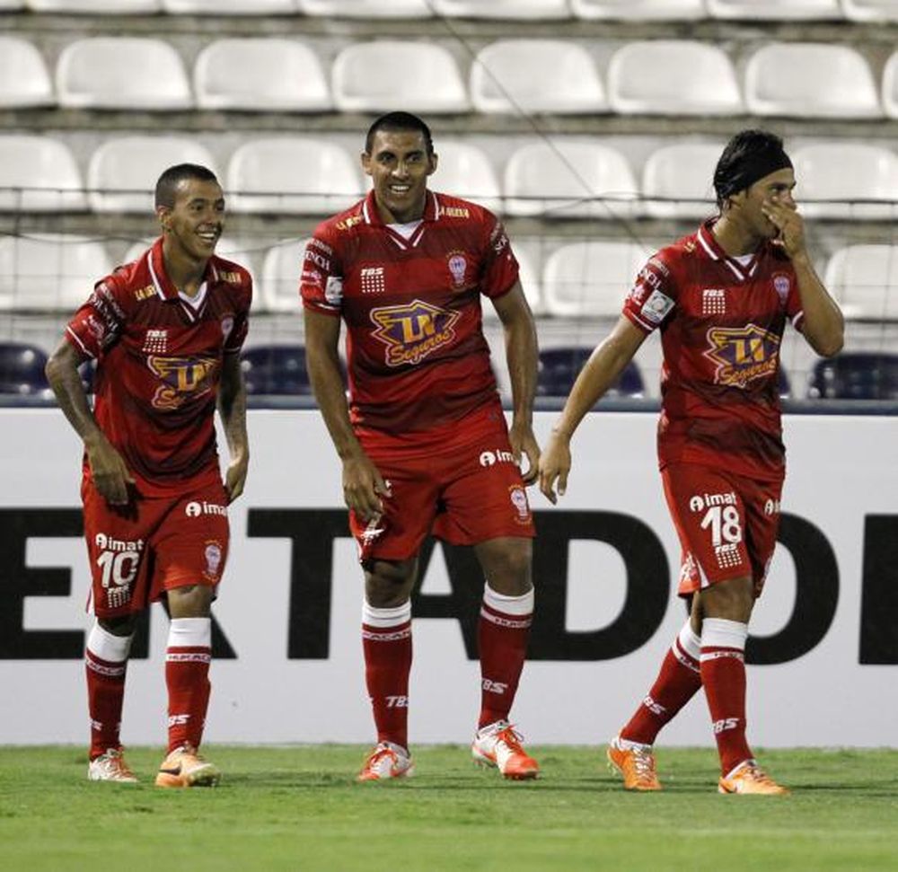 Huracán dio un paso gigante